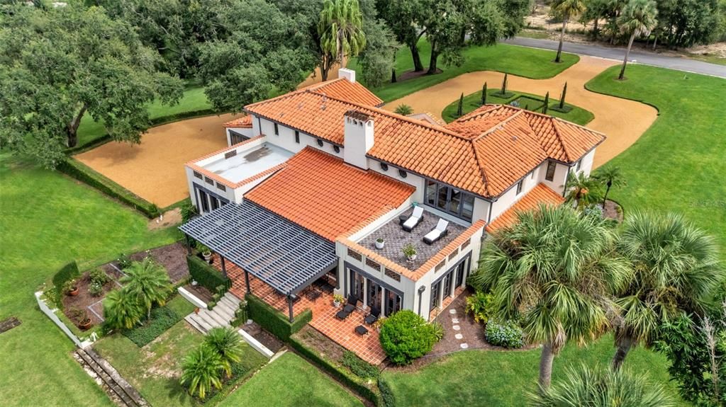 Exterior, Drone