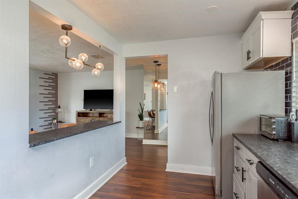 Interior, Kitchen, Pendant Lights, Wood Texture Flooring