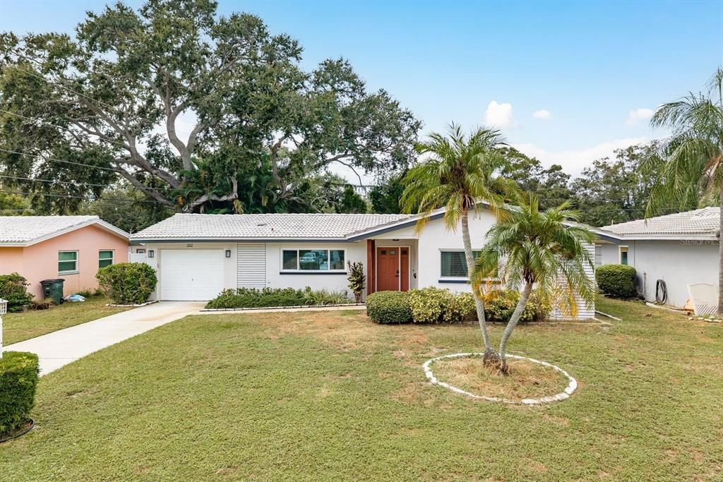 Attached, Backyard, Exterior, Facade, Ranch