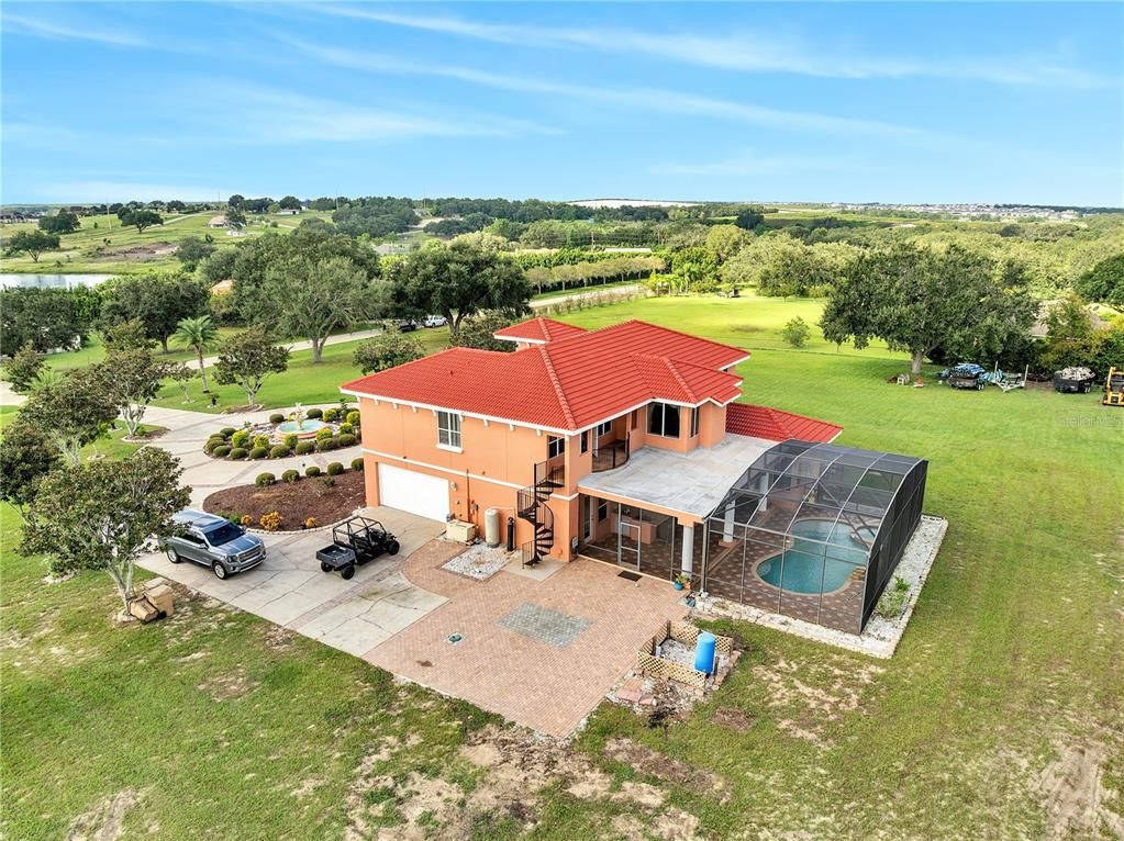Exterior, Drone