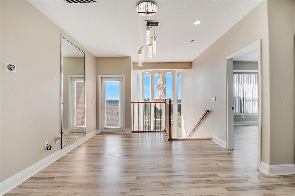 Empty room, Interior, Pendant Lights, Recessed Lighting, Wood Texture Flooring