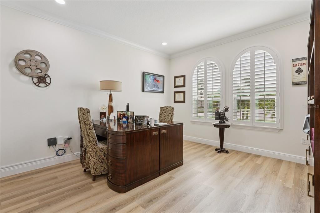 Home Office, Interior, Recessed Lighting, Wood Texture Flooring