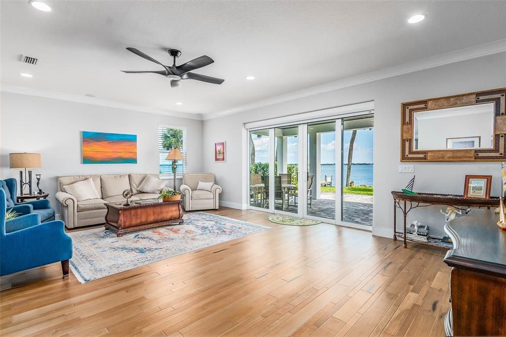 Interior, Living room, Recessed Lighting, Water, Wood Texture Flooring