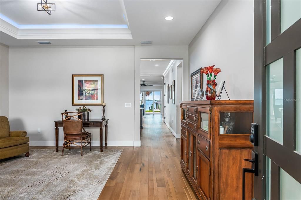 Home Office, Interior, Recessed Lighting, Wood Texture Flooring