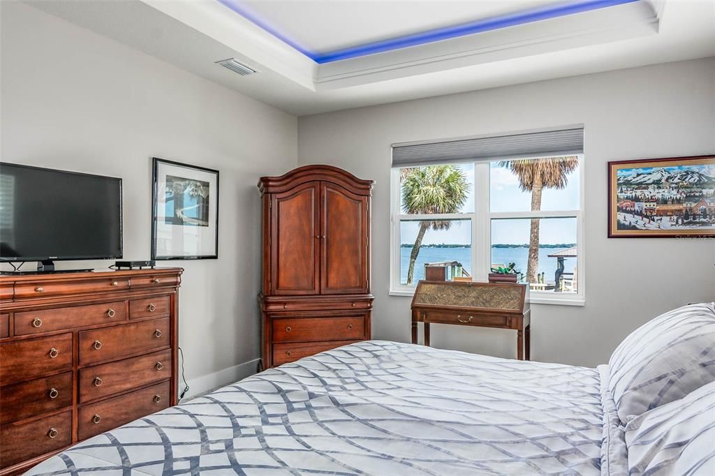 Bedroom, Interior, Water