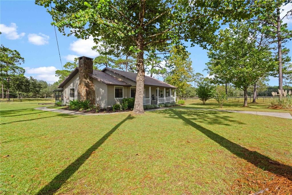 Backyard, Exterior