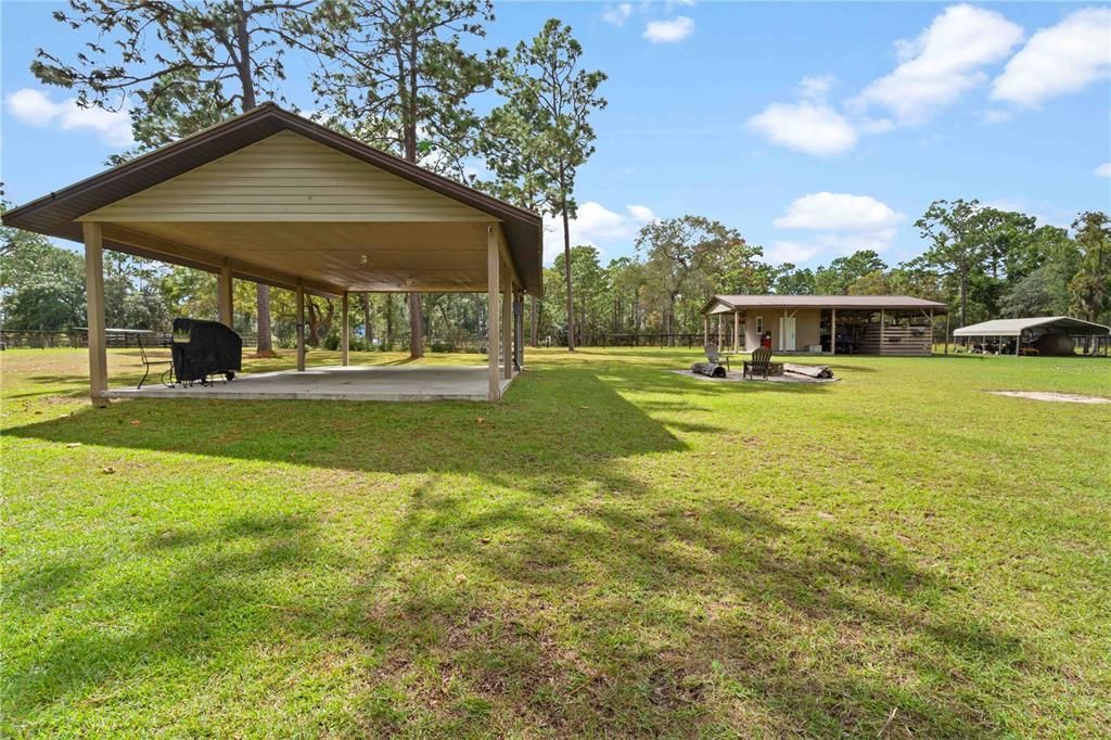 Backyard, Exterior