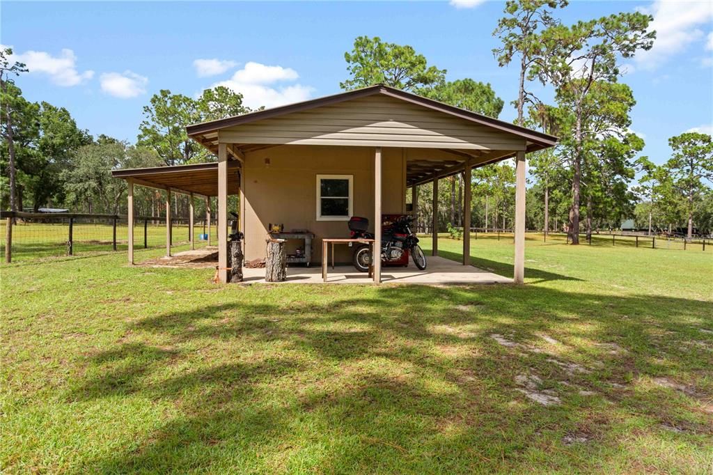 Backyard, Exterior