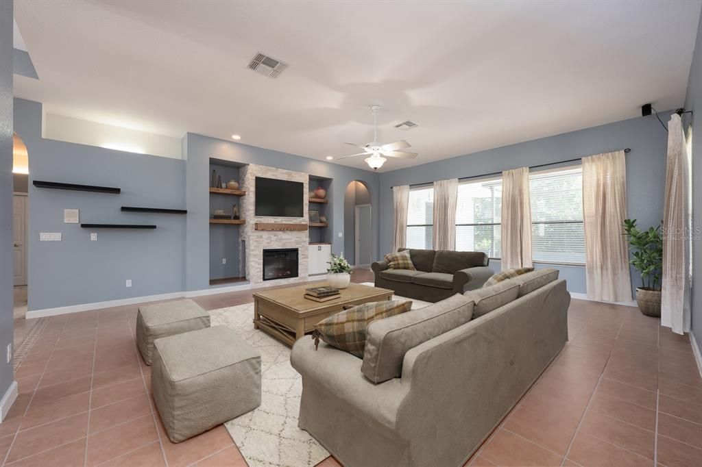 Fireplace, Interior, Living room, Recessed Lighting