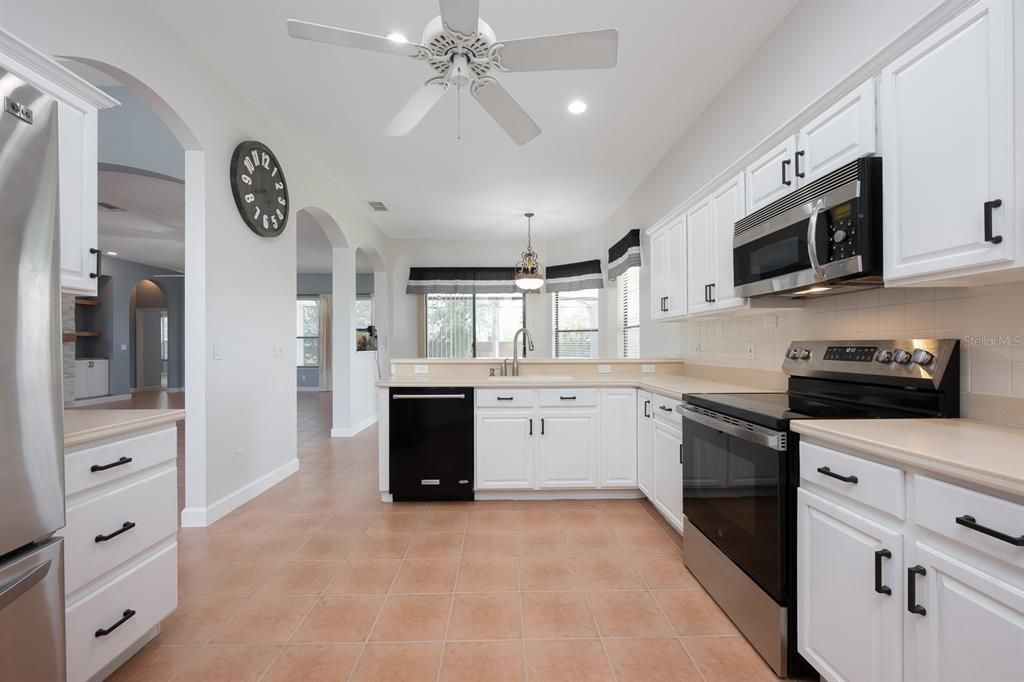 Interior, Kitchen, Pendant Lights, Recessed Lighting, Stainless Steel Appliances