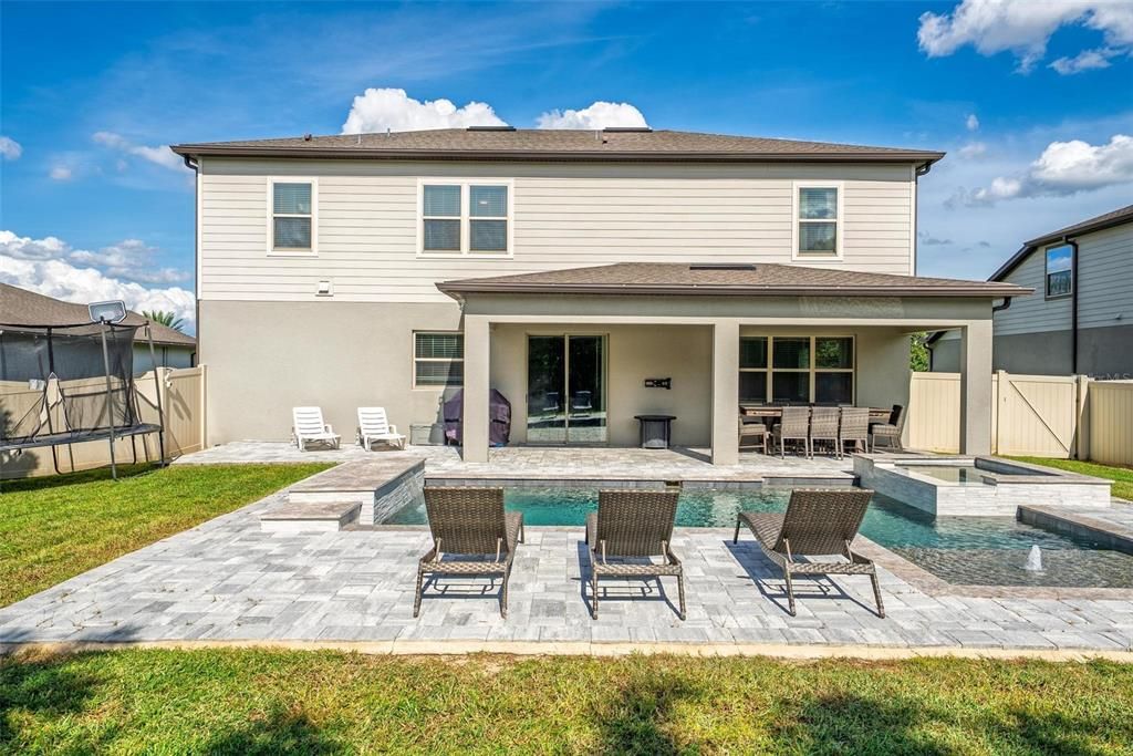 Exterior, Pool