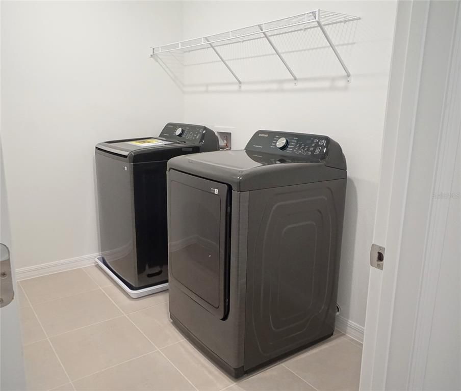 Interior, Washer