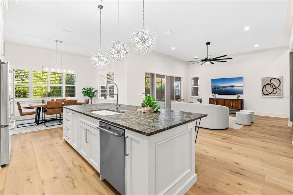 Dining room, Interior, Kitchen, Living room, Pendant Lights, Recessed Lighting, Wood Texture Flooring
