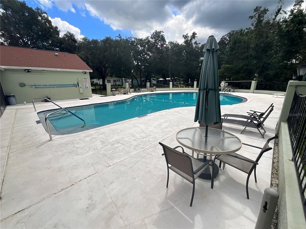 Exterior, Pool