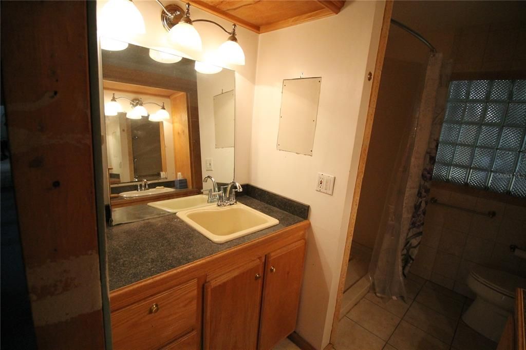 Bathroom, Interior