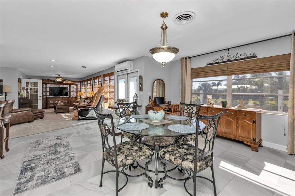 Dining room, Interior, Living room, Recessed Lighting