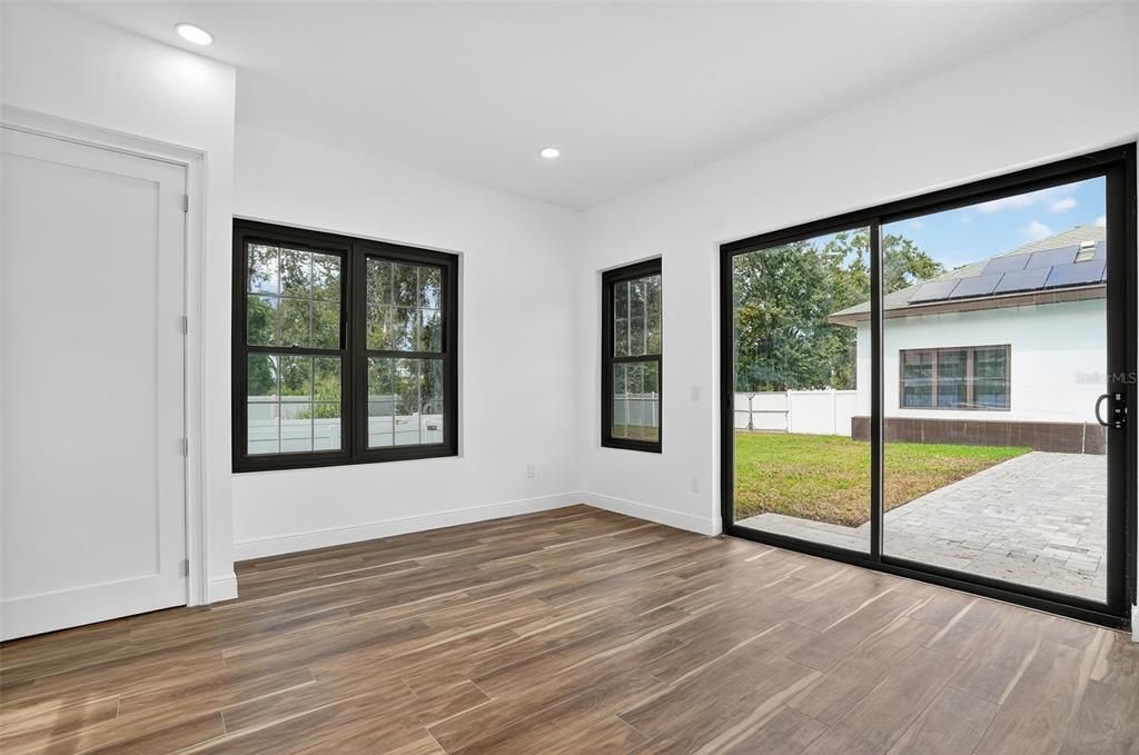 Empty room, Interior, Recessed Lighting, Wood Texture Flooring