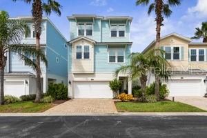 Attached, Exterior, Facade, Rowhouse