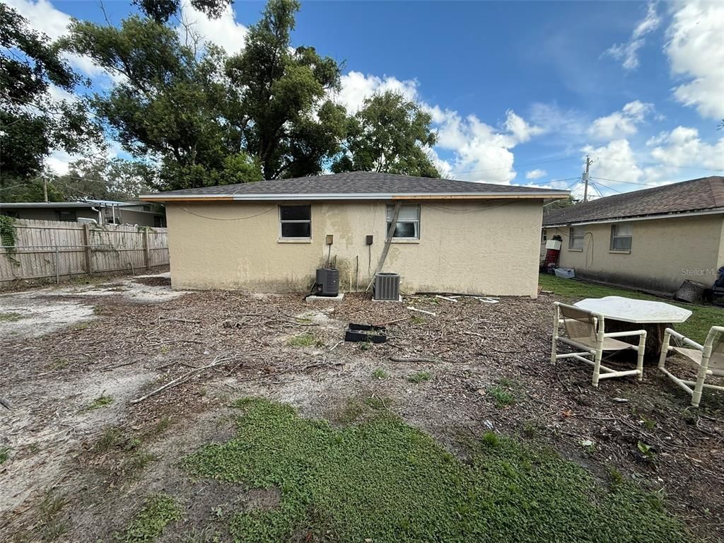 Backyard, Exterior