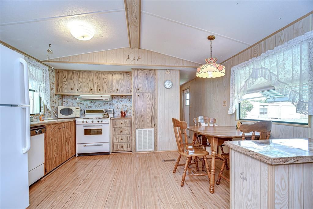 Dining room, Interior, Kitchen, Pendant Lights, Wooden Beams, Wood Texture Flooring