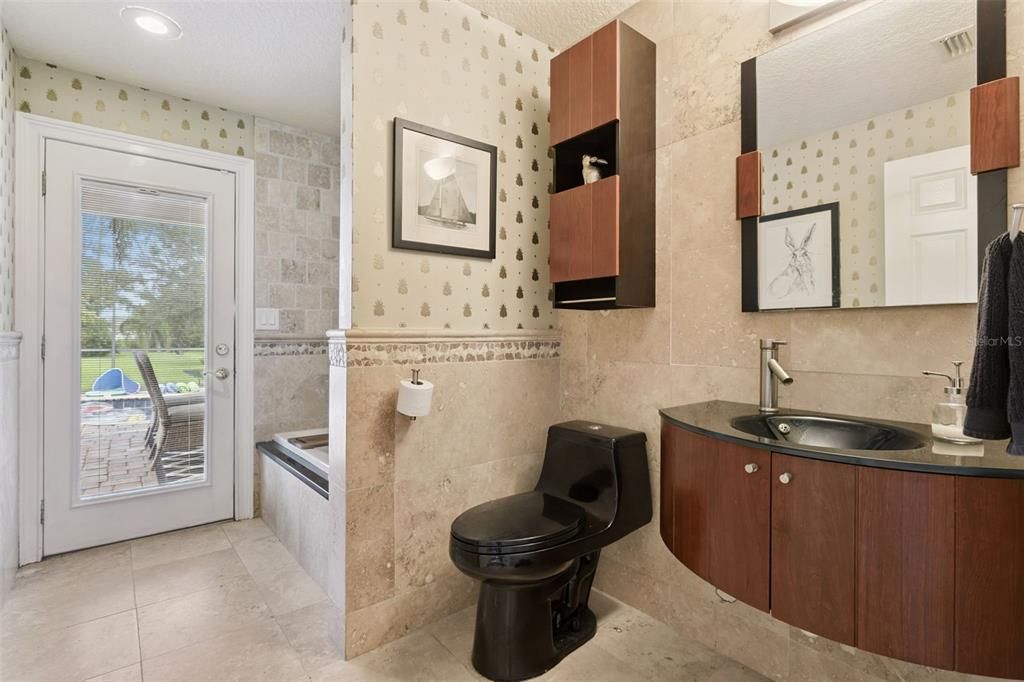 Bathroom, Interior, Recessed Lighting