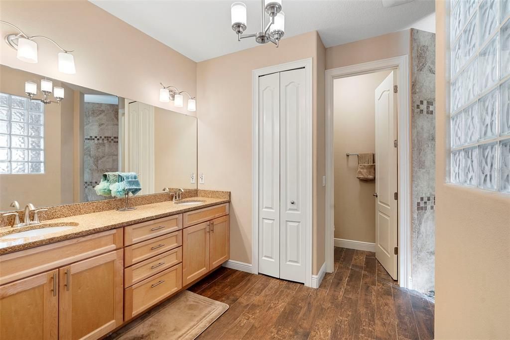Bathroom, Dual Sink Vanities, Interior, Wood Texture Flooring