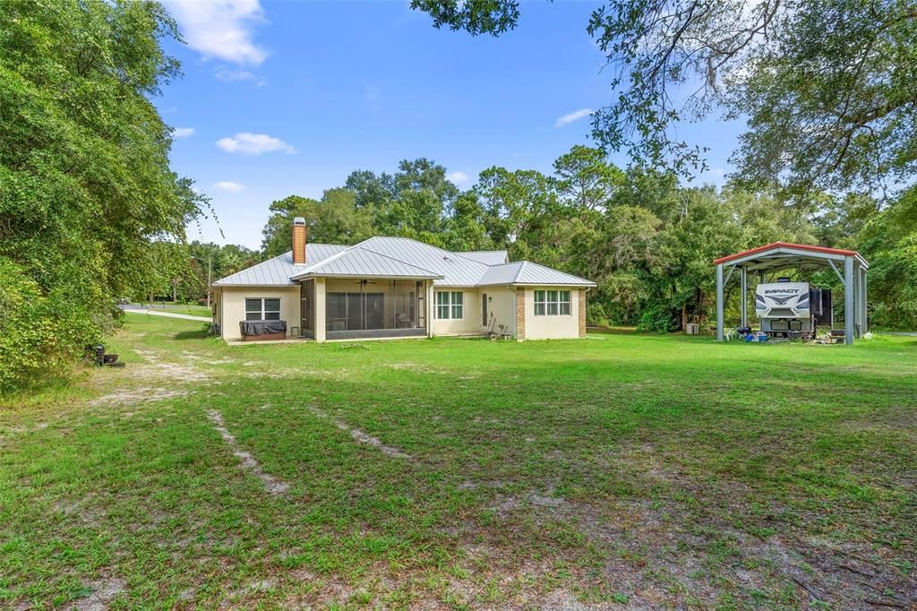 Backyard, Exterior