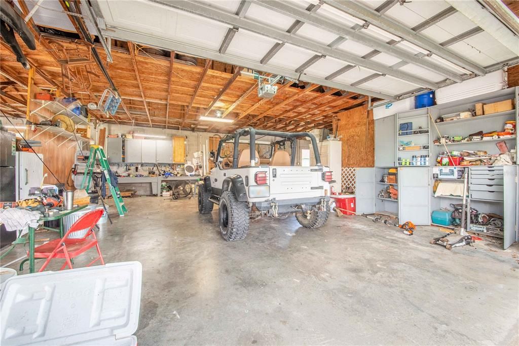 Garage, Interior