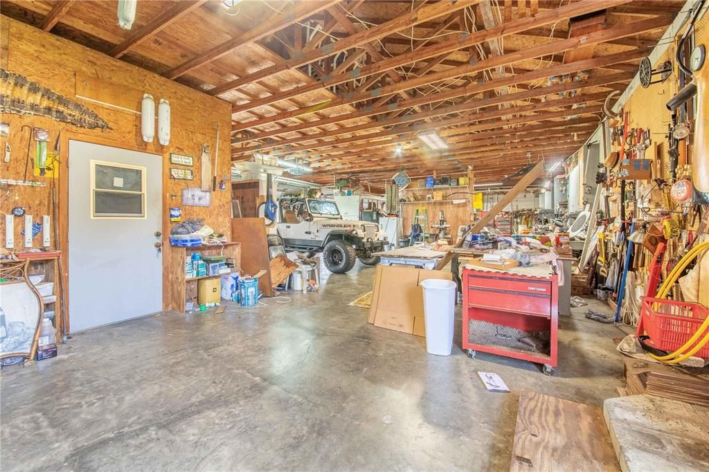 Interior, Washer, Wooden Beams, Wooden Ceilings, Wooden Walls