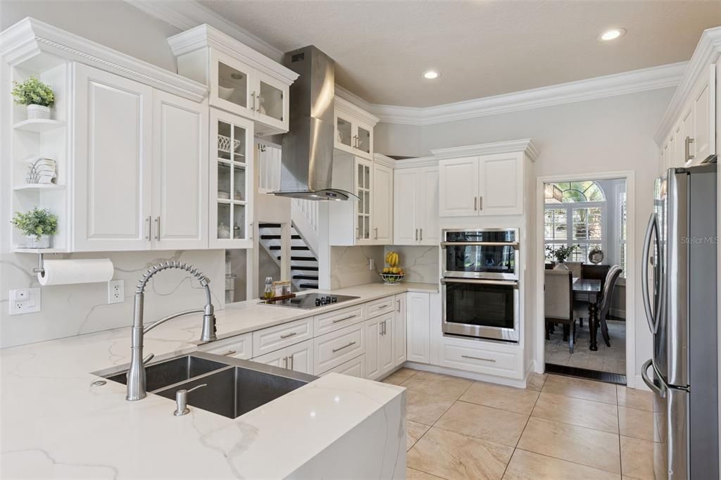 Dining room, Interior, Kitchen, Recessed Lighting, Stainless Steel Appliances