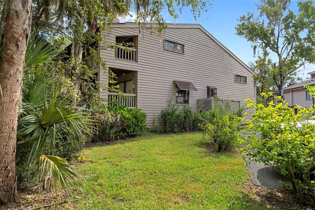 Backyard, Exterior