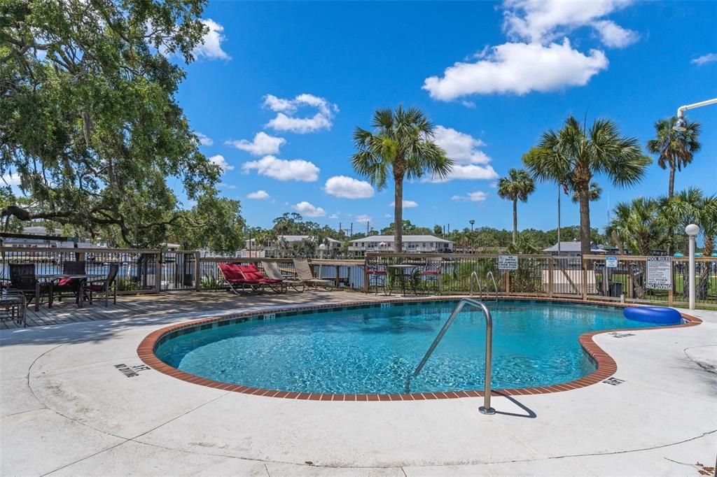 Exterior, Pool