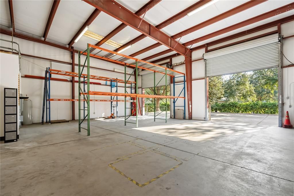Garage, Interior, Wooden Beams