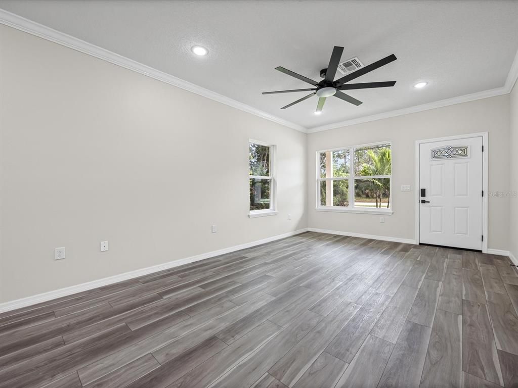 Empty room, Interior, Recessed Lighting, Wood Texture Flooring