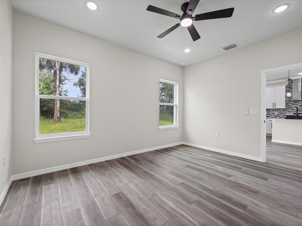 Empty room, Interior, Recessed Lighting, Wood Texture Flooring