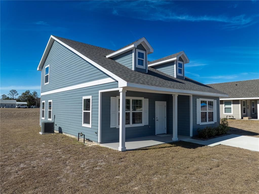 Exterior, Facade, Ranch