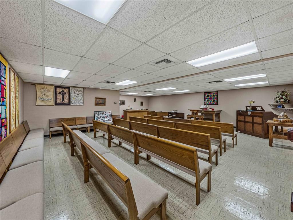 Dining room, Interior, Recessed Lighting