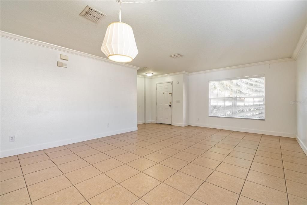 Empty room, Interior, Pendant Lights