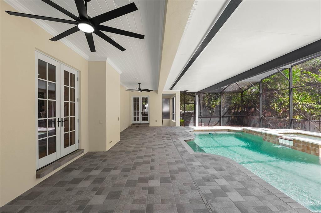 Interior, Pool, Sun Room