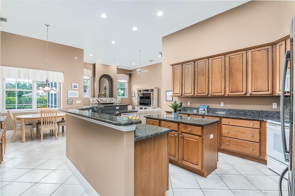 Chandelier, Dining room, Interior, Kitchen, Pendant Lights, Recessed Lighting