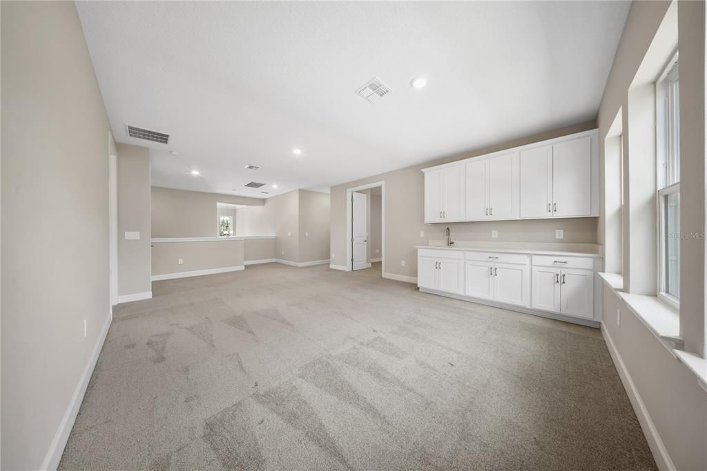 Empty room, Interior, Recessed Lighting