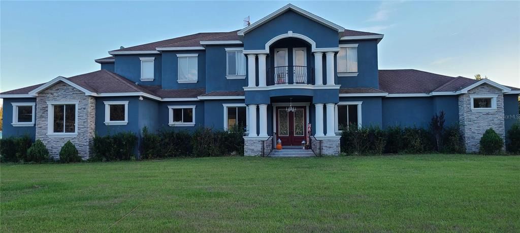 Exterior, Facade, Brick Traditional