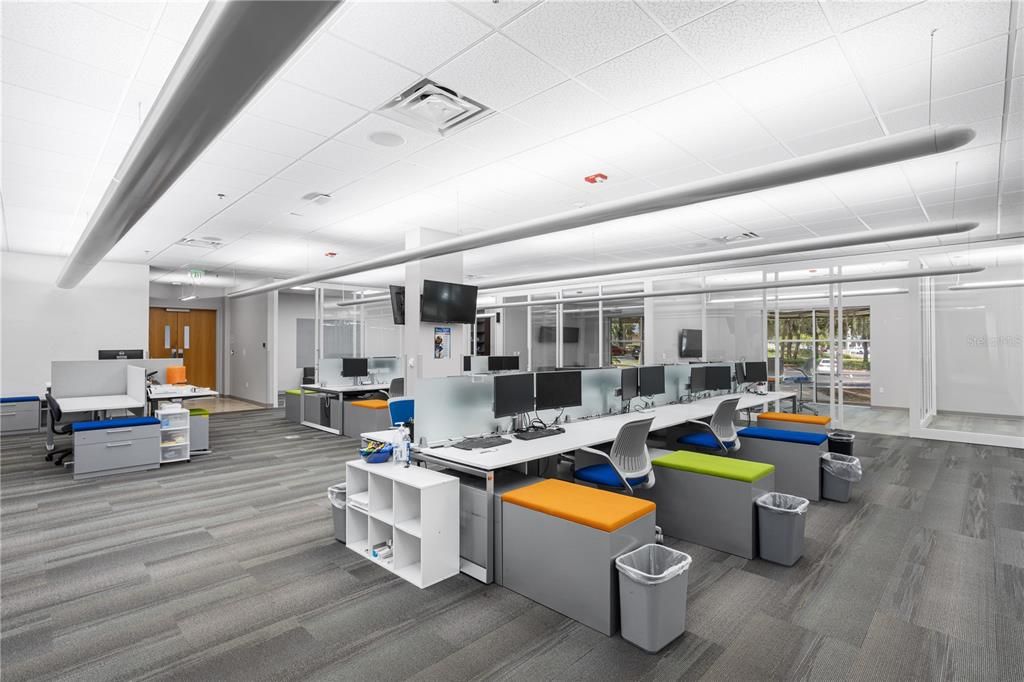 Home Office, Interior, Recessed Lighting, Wood Texture Flooring