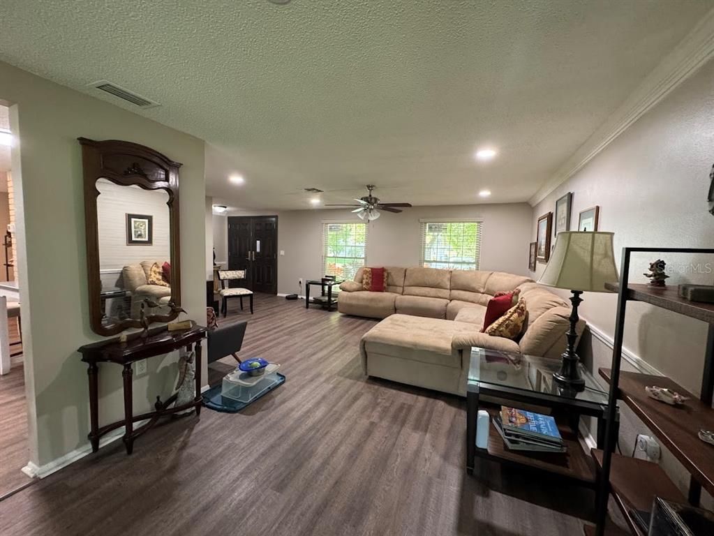 Interior, Living room, Recessed Lighting, Wood Texture Flooring