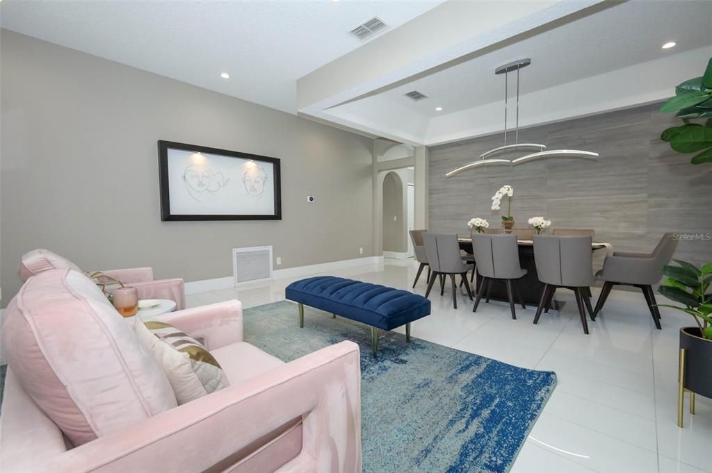 Dining room, Interior, Living room, Pendant Lights, Recessed Lighting