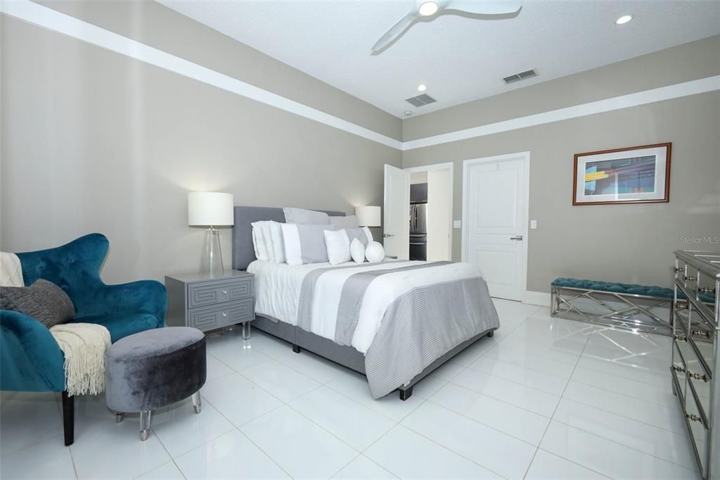 Bedroom, Interior, Recessed Lighting