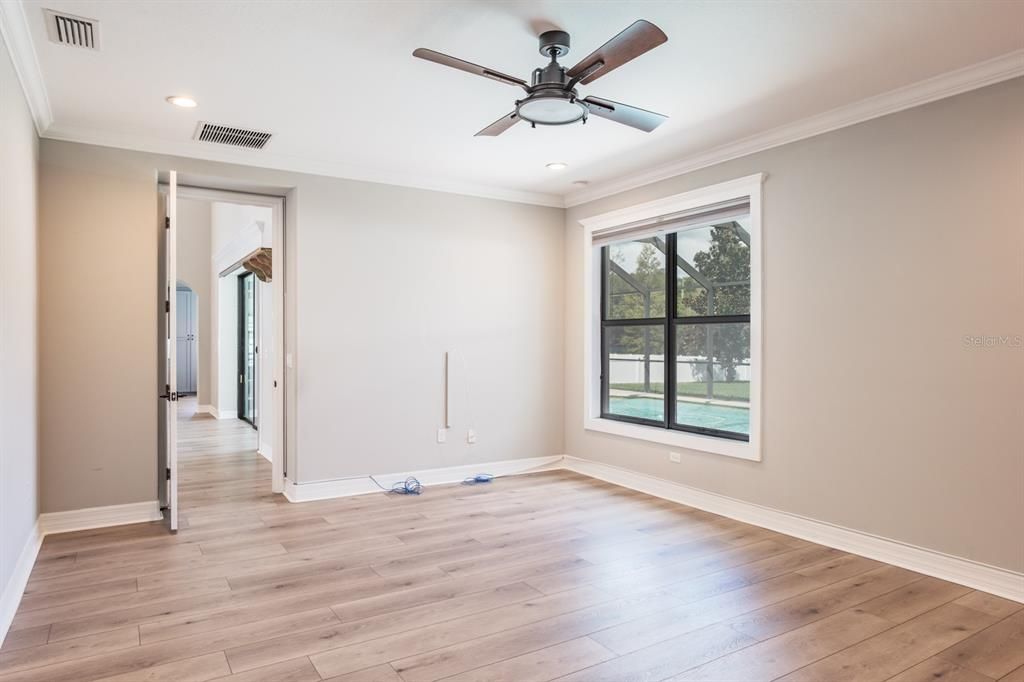 Empty room, Interior, Recessed Lighting, Wood Texture Flooring