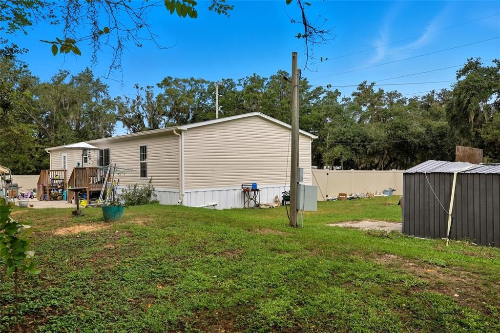 Backyard, Exterior