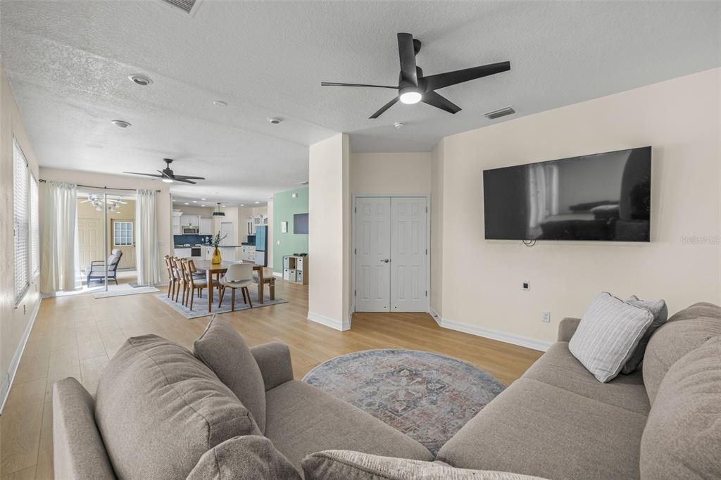 Dining room, Interior, Living room, Recessed Lighting, Wood Texture Flooring