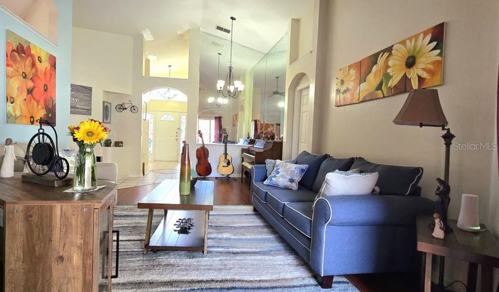 Chandelier, Interior, Living room, Pendant Lights, Wood Texture Flooring